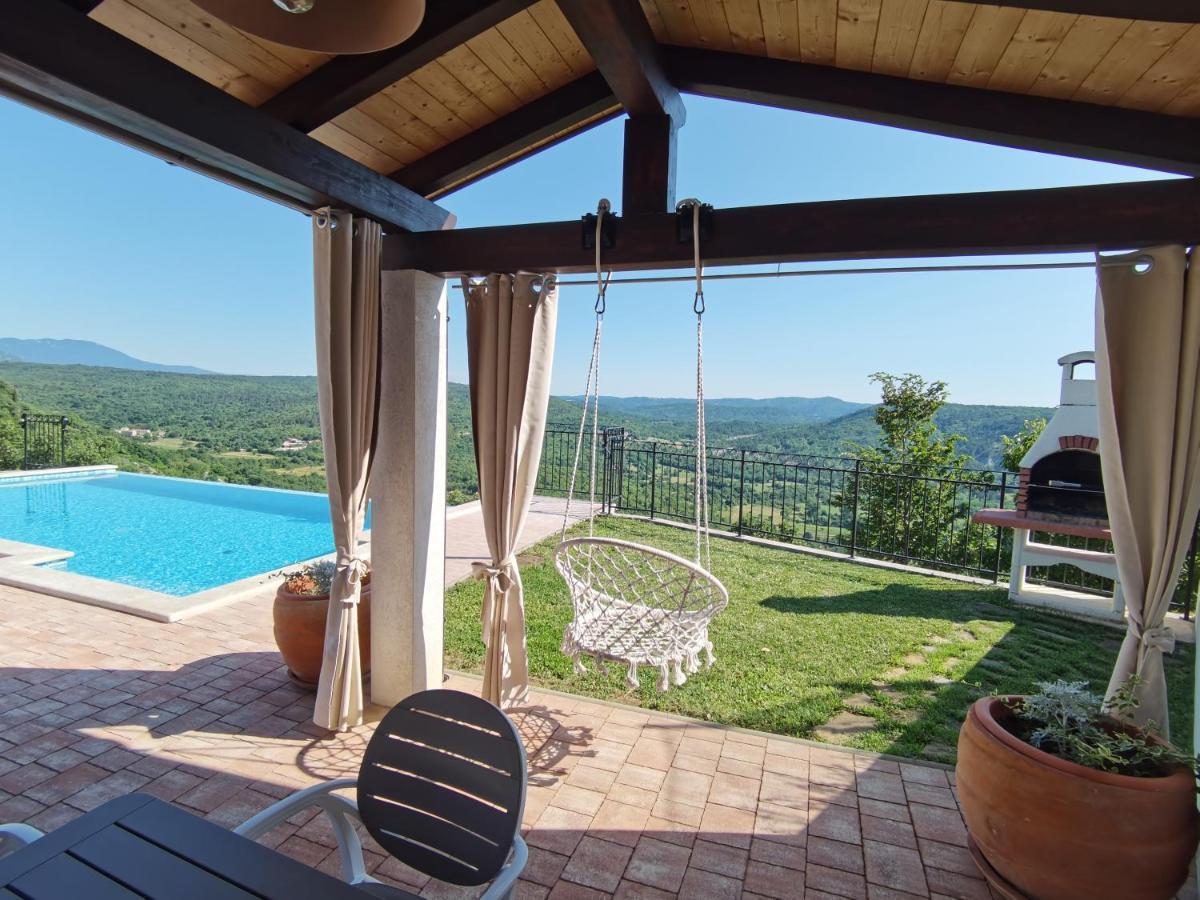 Home Andrea With Infinity Salty Pool Roč المظهر الخارجي الصورة